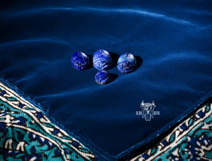 Picture of Engraved lapis lazuli scarab (Kheper) gemstone