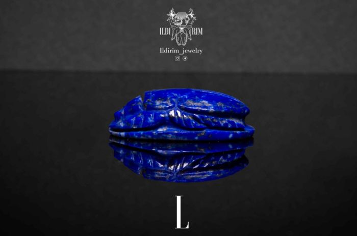 Picture of Engraved lapis lazuli scarab (Kheper) gemstone
