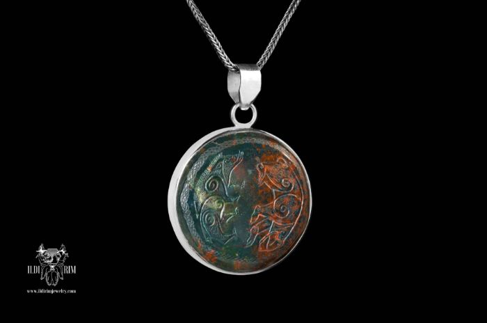 Picture of Celtic Boar & Bear Necklace
