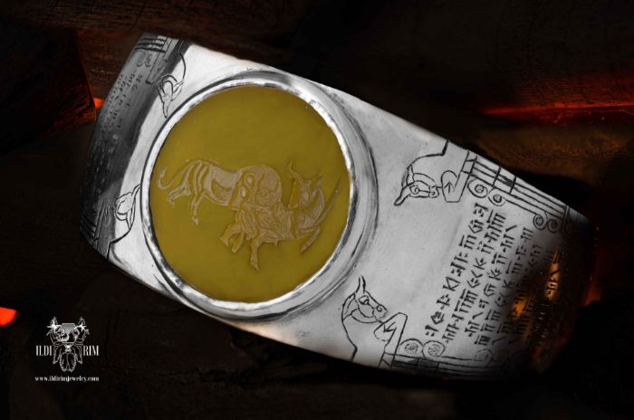 Picture of Persepolis Bracelet
