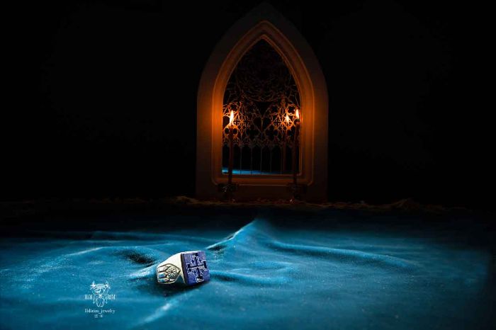 Picture of Jerusalem Cross Ring with Gothic Ring Band