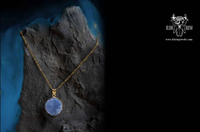 Picture of Lotus Necklace Model B